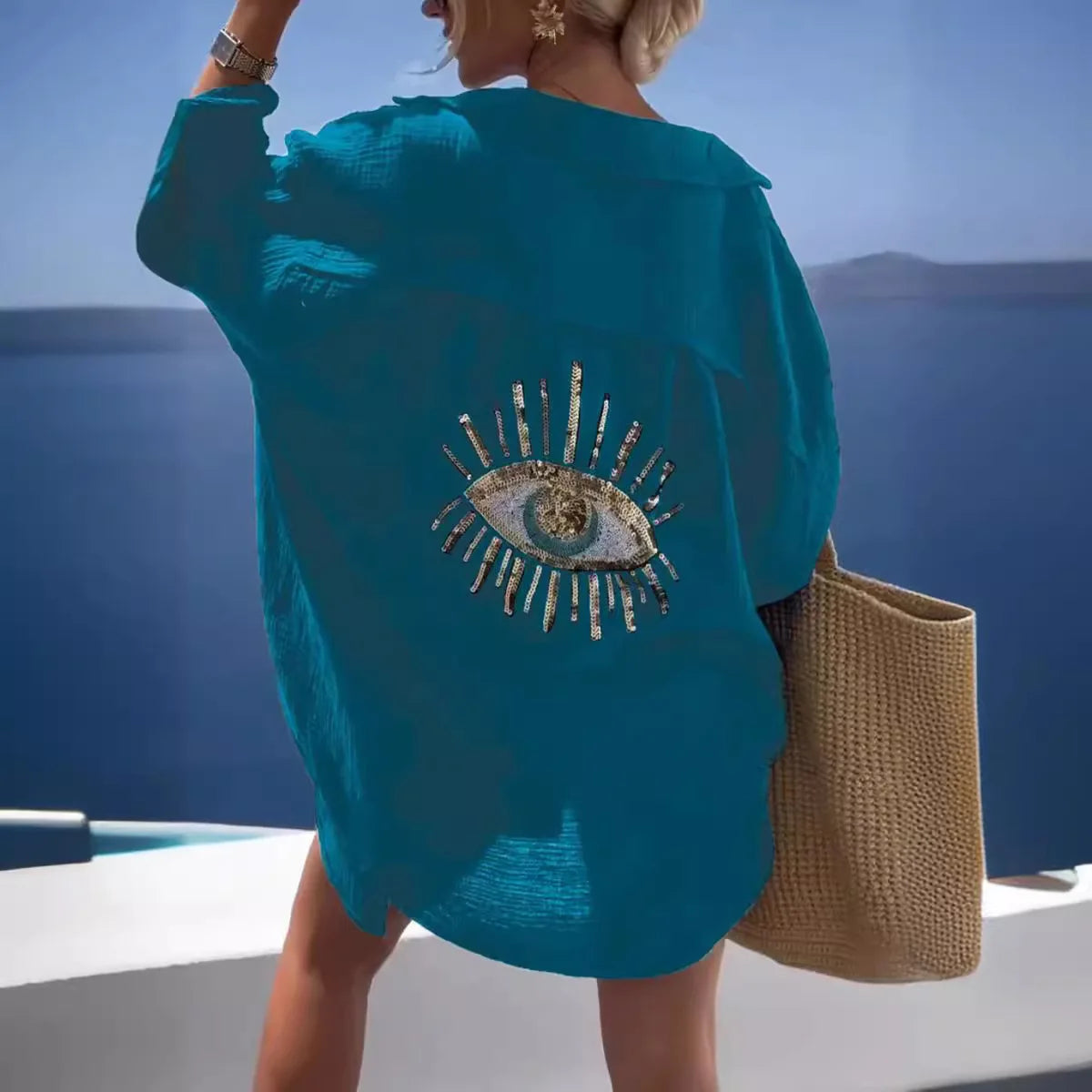 Eye detailed over size shirt