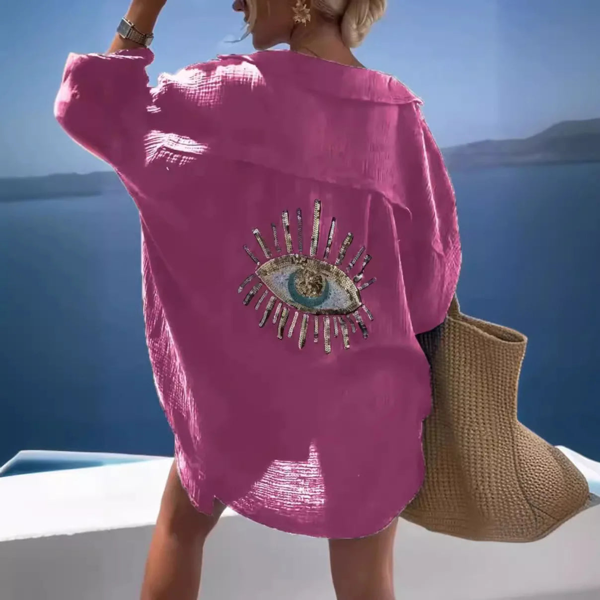 Eye detailed over size shirt