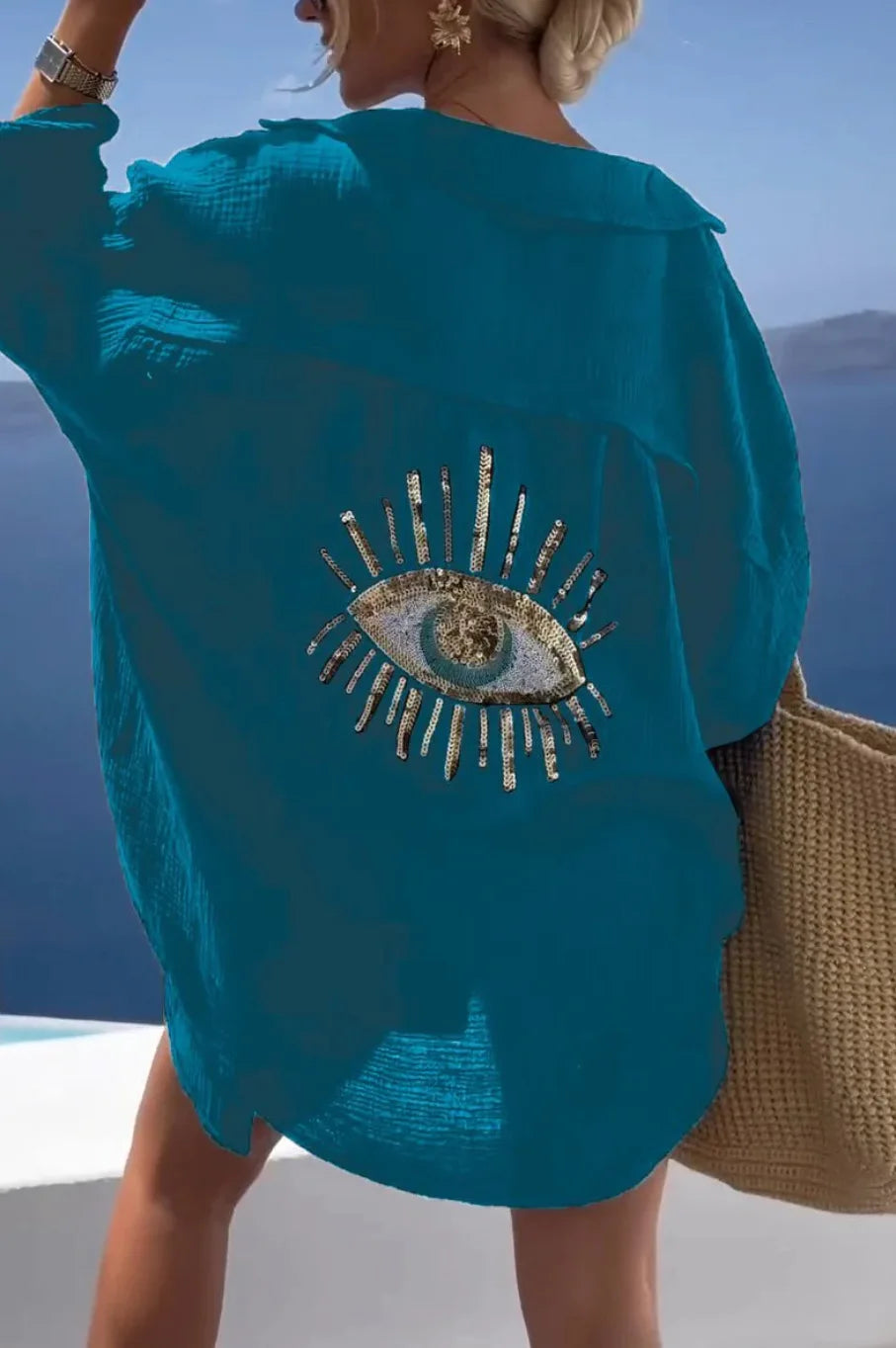 Eye detailed over size shirt